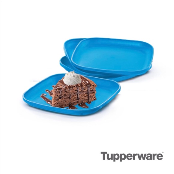Tupperware Microwave Reheatable Luncheon Plates Set of 4 - Picture 2 of 4